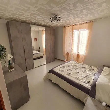 Appartement Intero Situato A 30 Metri Dal Mare 5 Genua