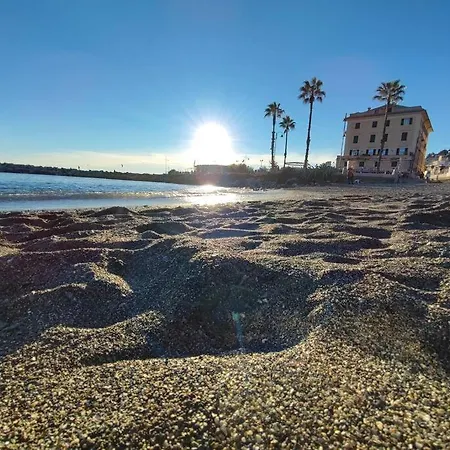 Apartamento Intero Situato A 30 Metri Dal Mare 5 Génova