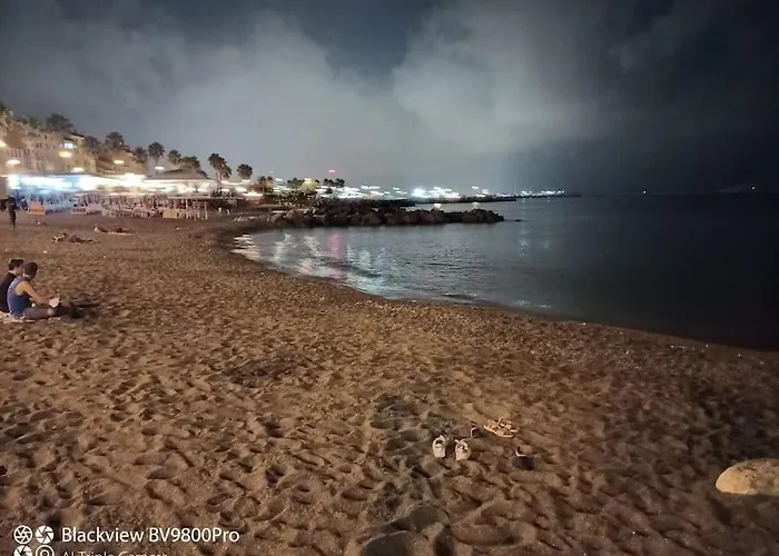 Intero Situato A 30 Metri Dal Mare 5 *