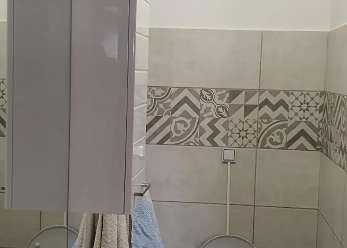 Intero Situato A 30 Metri Dal Mare 5